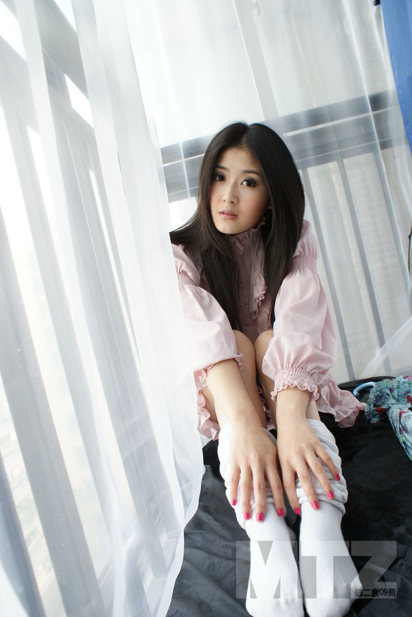 美腿志 不用擦粉的女生